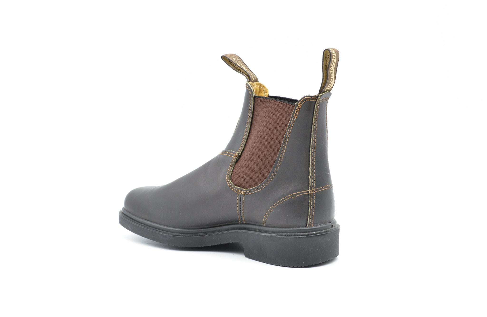 Shoeper blundstones sales