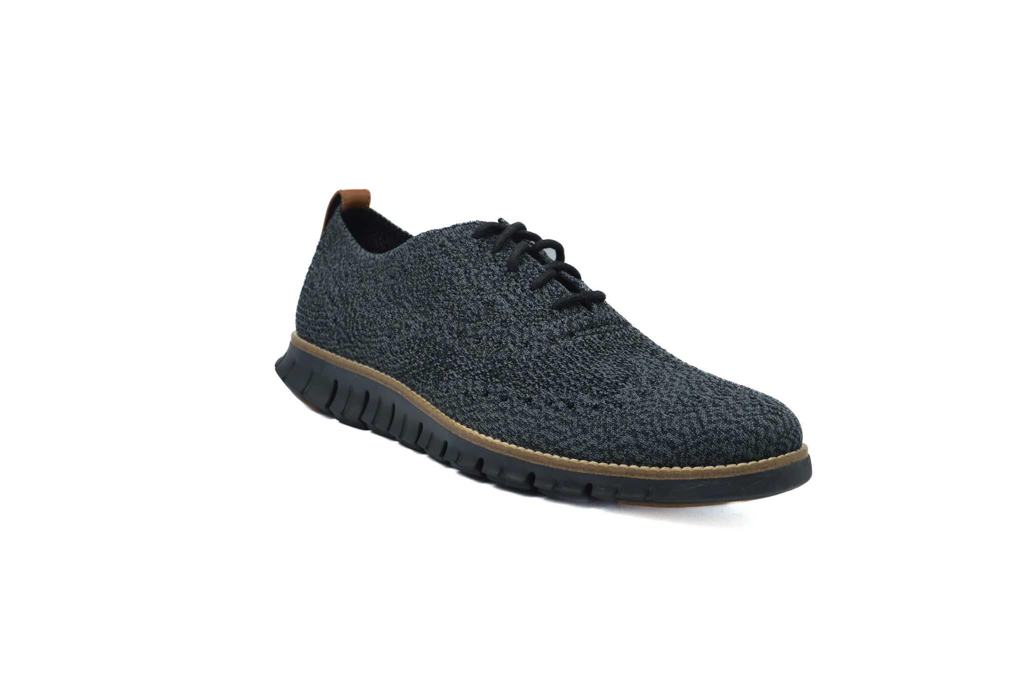 Wingtip hot sale running shoes